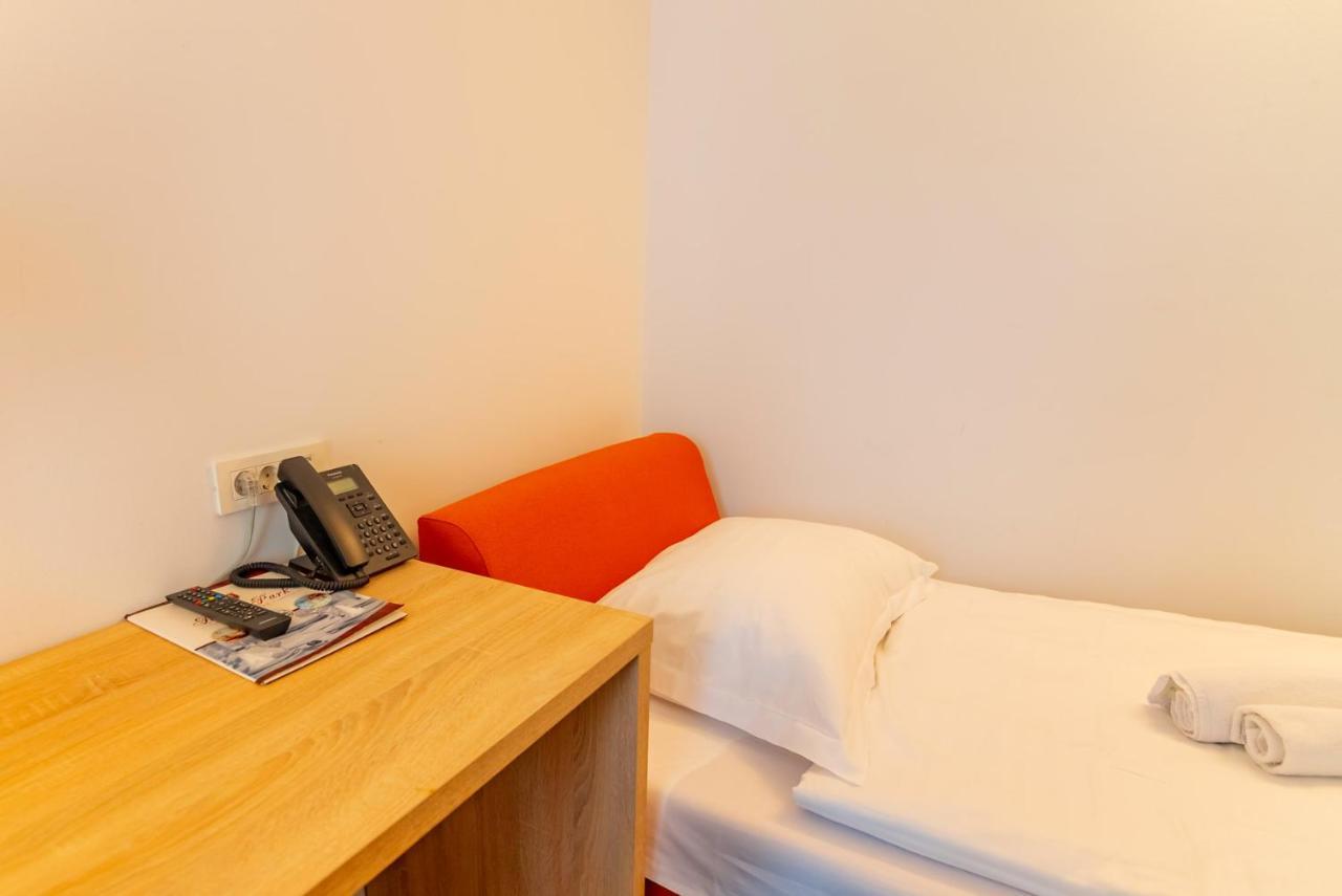 Hotel Park Superior 3* Čakovec Eksteriør bilde